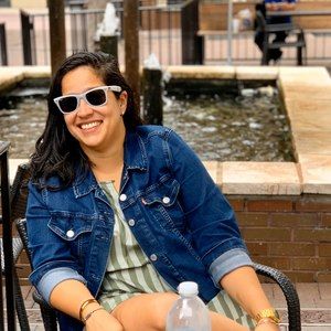 Meet your Posher, Noelia